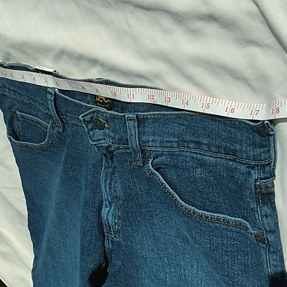 NWT Men's Lee blue jeans  size 35 x 32 *** - Picture 4 of 9